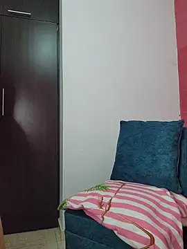 lissglow online show from November 25, 10:21 pm