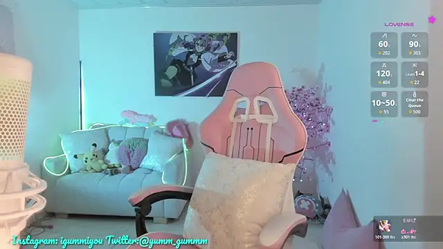 cute catlyn online show from March 30, 6:40 pm