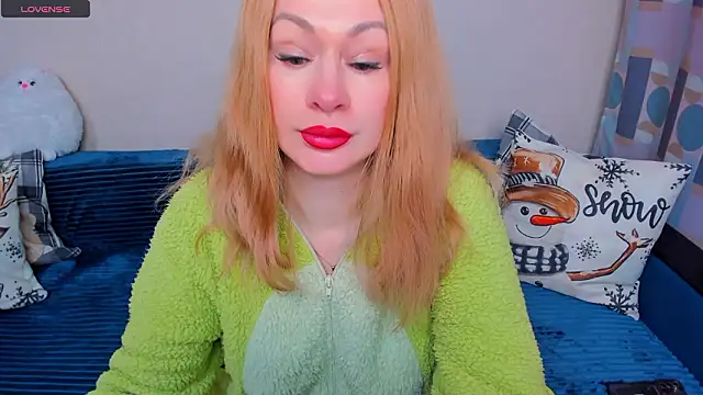 EllenMoore online show from February 6, 3:10 am