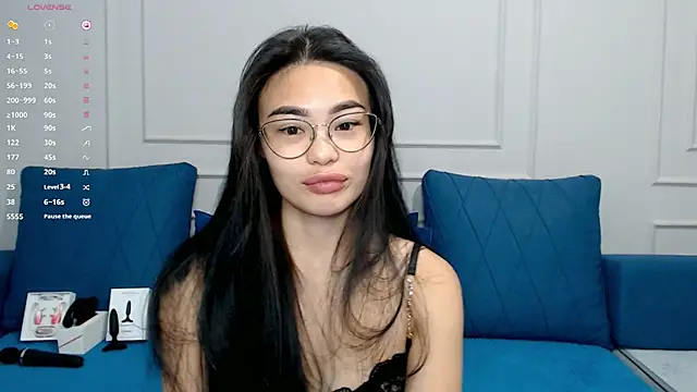 kwana colada online show from November 11, 1:19 pm