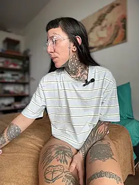 samisamsx online show from December 20, 6:01 pm