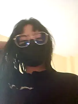 Snapshot of Latin_summer chatting on October 25, 9:43 pm Latin summer online show from October 25, 9:43 pm