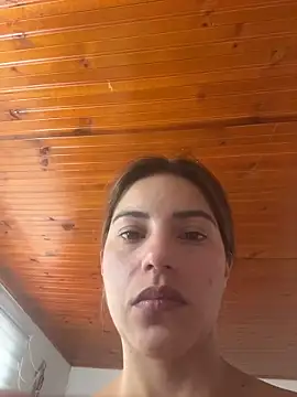 Snapshot of Arenne_rouse chatting on October 20, 4:54 pm Arenne rouse online show from October 20, 4:54 pm