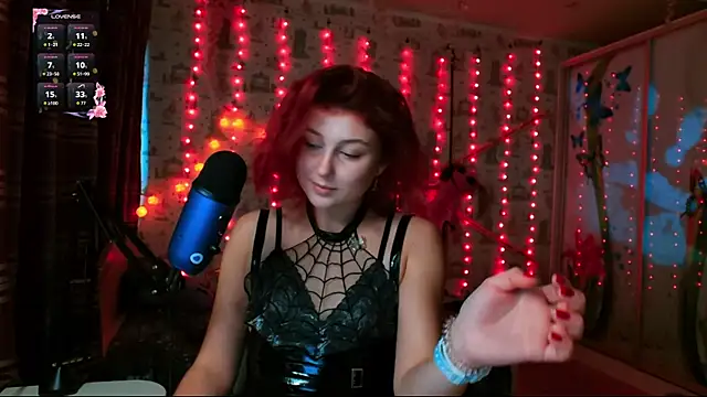 SmokyRose online show from October 31, 10:30 am