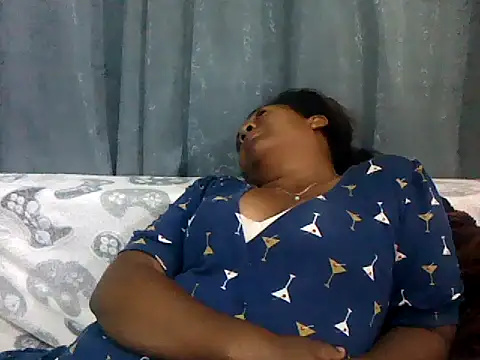 Snapshot of sexyladii chatting on October 15, 6:43 pm sexyladii online show from October 15, 6:43 pm