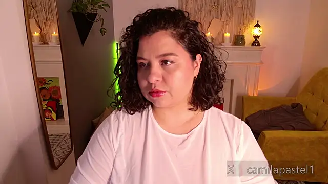 camilapastel online show from August 3, 6:24 pm
