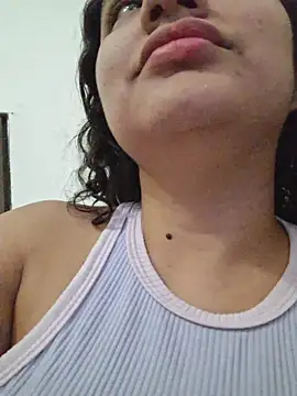 blerstefan1 online show from February 4, 1:03 pm