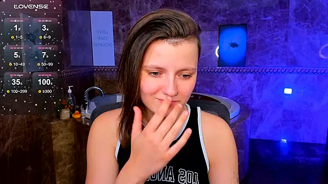 MelindaTin online show from April 10, 6:30 am