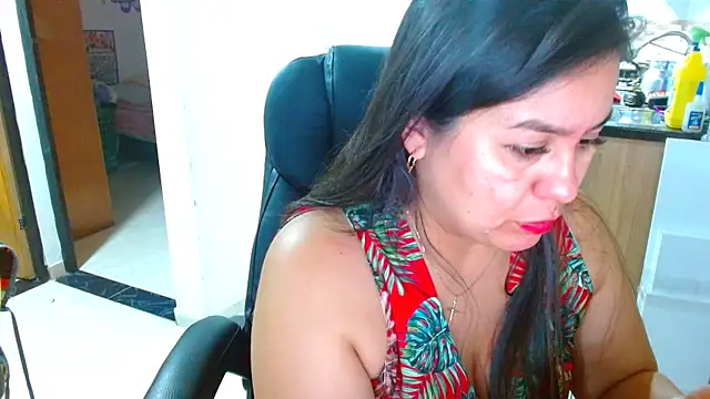 Ixchel Anaid online show from February 26, 10:20 pm