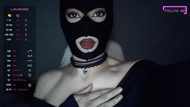 Snapshot of Bigfemblue chatting on October 9, 12:15 am Bigfemblue online show from October 9, 12:15 am