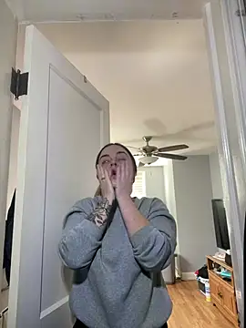 jaseyrae online show from March 26, 4:20 pm