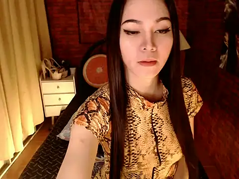 Yoshidashemale online show from November 15, 11:33 am