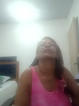 Snapshot of BustyMilf_ chatting on October 16, 1:14 pm BustyMilf online show from October 16, 1:14 pm