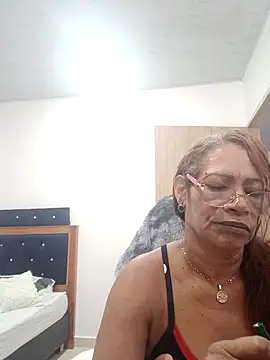 Snapshot of BustyMilf_ chatting on October 3, 1:05 pm BustyMilf online show from October 3, 1:05 pm