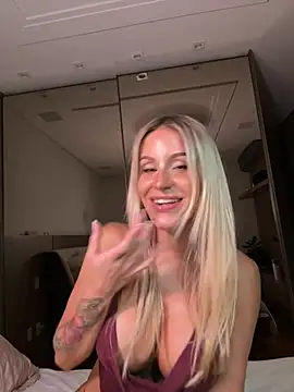 jasminesummer online show from May 10, 7:05 pm