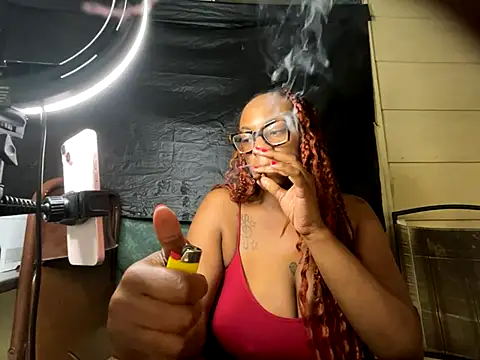 Snapshot of AlexaTheSlut chatting on October 10, 9:41 pm AlexaTheSlut online show from October 10, 9:41 pm