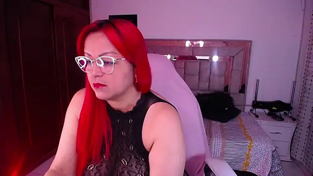 salomecastro  online show from October 22, 3:22 am