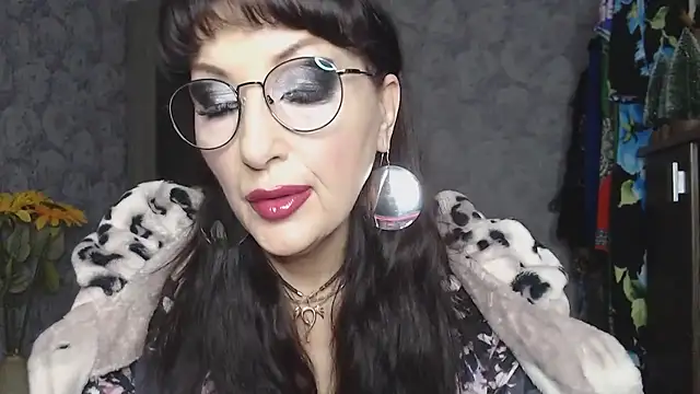 Aziza1 online show from October 14, 7:38 pm