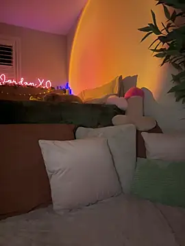 JordanXo online show from April 22, 1:02 am