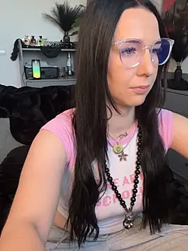 Trixie-Tainted online show from February 26, 4:06 pm