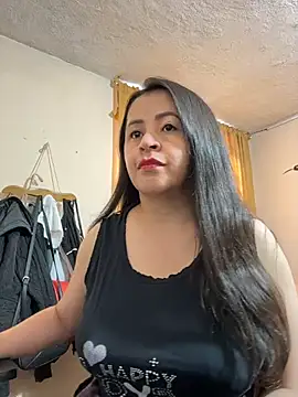 latinfemale online show from March 14, 10:33 pm