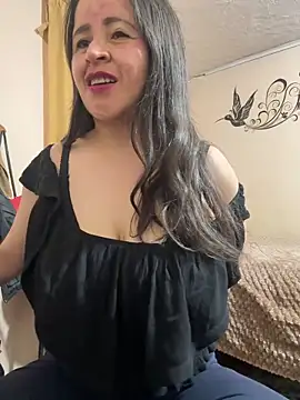 latinfemale online show from October 20, 2:14 am