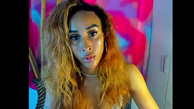 CarameloCeron online show from November 18, 2:18 pm