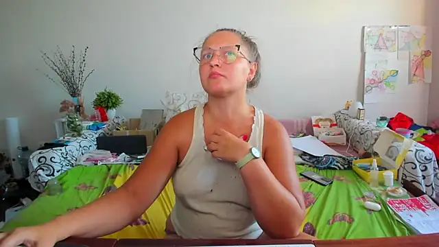Snapshot of IamYourNarcotic chatting on September 22, 2:59 pm IamYourNarcotic online show from September 22, 2:59 pm
