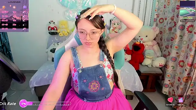 Snapshot of linda-schmidt chatting on September 23, 12:31 am linda-schmidt online show from September 23, 12:31 am