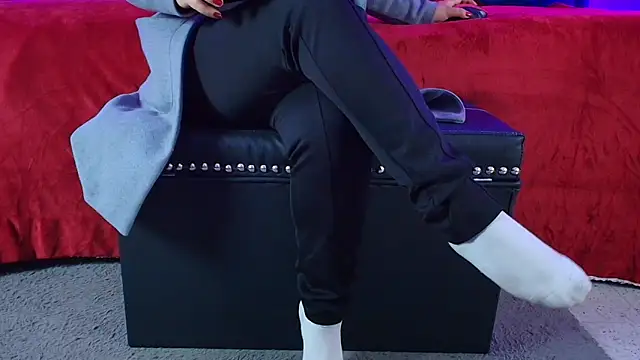  Jade 16 online show from April 14, 2:39 pm