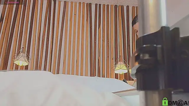 valerie lya online show from April 12, 6:22 pm