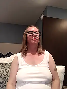 SweetandNaughty1 online show from October 8, 3:55 am