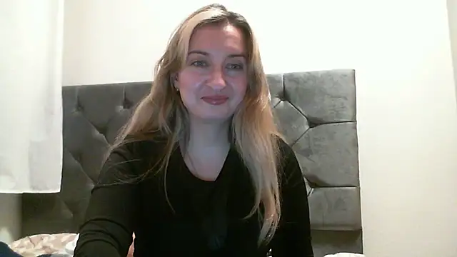 SusanCurt online show from December 20, 6:12 pm