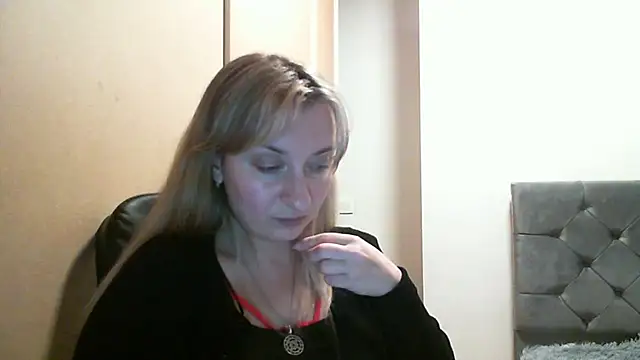 SusanCurt online show from October 23, 5:30 pm