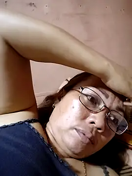 Snapshot of asianwet4u chatting on September 20, 3:10 pm asianwet4u online show from September 20, 3:10 pm
