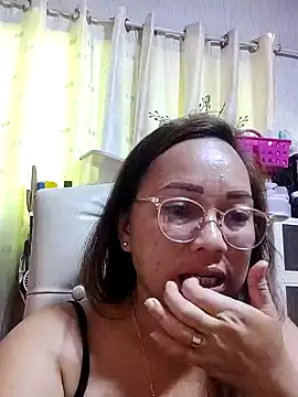Snapshot of asianwet4u chatting on September 12, 5:19 am asianwet4u online show from September 12, 5:19 am