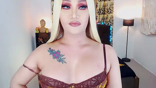 Snapshot of KylieBella chatting on September 12, 8:16 pm KylieBella online show from September 12, 8:16 pm