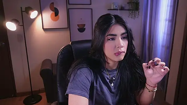 Isabella dior online show from November 29, 3:49 pm