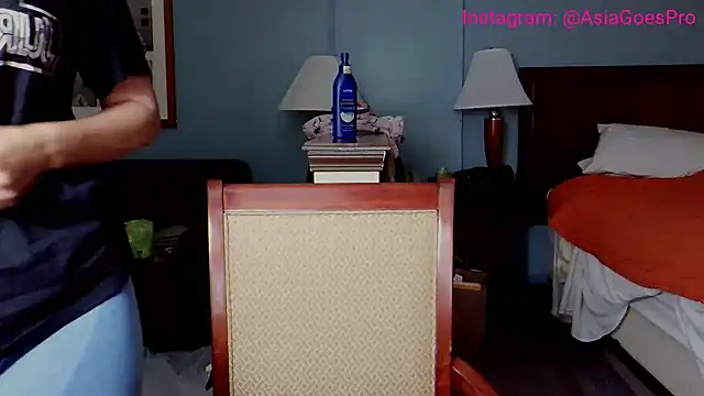 Snapshot of AsiaGoesPro chatting on September 24, 2:10 am AsiaGoesPro online show from September 24, 2:10 am