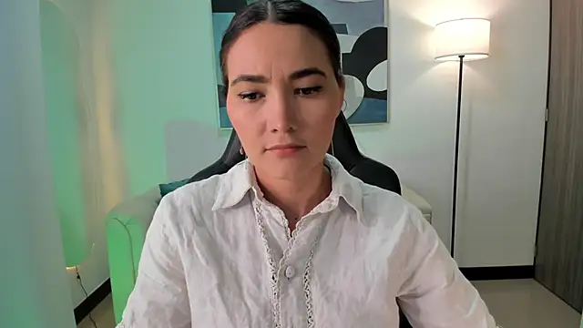 SaraParker  online show from June 2, 12:33 am