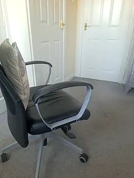 Emily English57 online show from December 2, 9:33 am