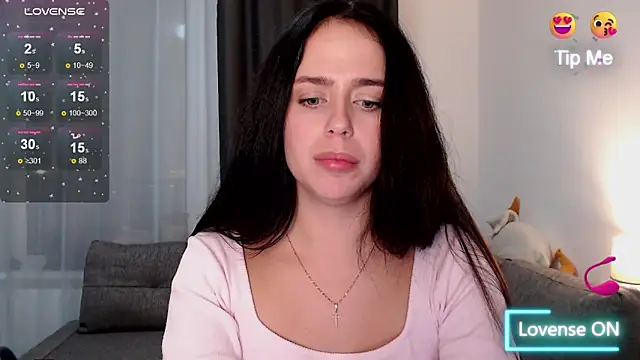 Megan Nilson online show from November 8, 8:25 pm