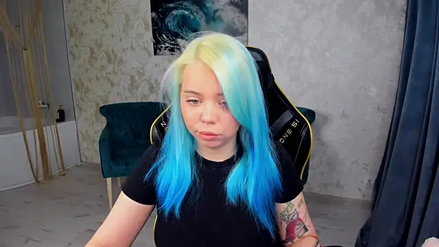 EnergyBunny 1 online show from December 3, 7:16 pm