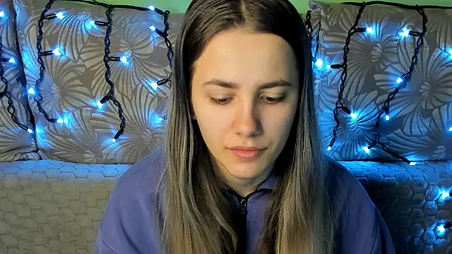 MaggieCake online show from February 9, 6:04 am