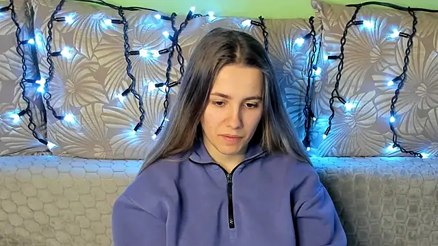 MaggieCake online show from February 11, 6:15 am