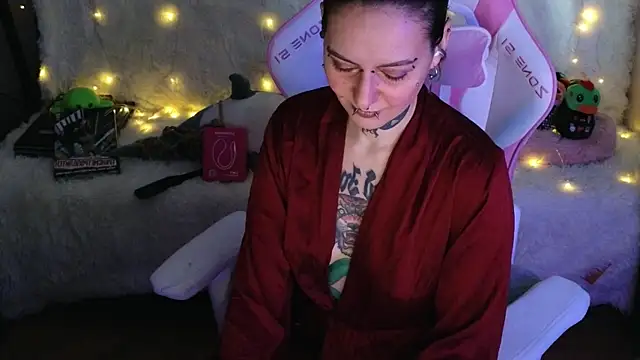 Ginger Stay online show from April 14, 8:47 am