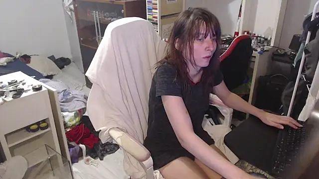 missthon0 online show from April 2, 1:41 pm