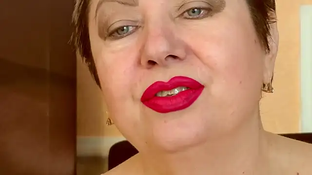 LadyPosh online show from April 17, 12:57 am