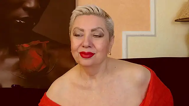 Snapshot of LadyPosh chatting on September 10, 8:53 pm LadyPosh online show from September 10, 8:53 pm