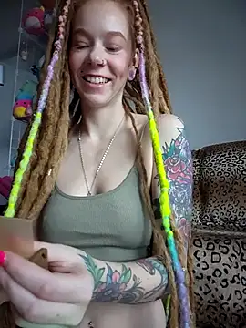 LucidLucy online show from January 7, 2:20 pm